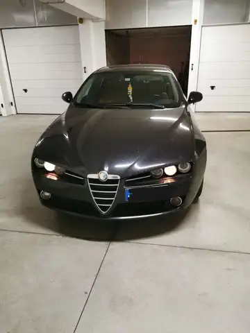 Alfa Romeo 159