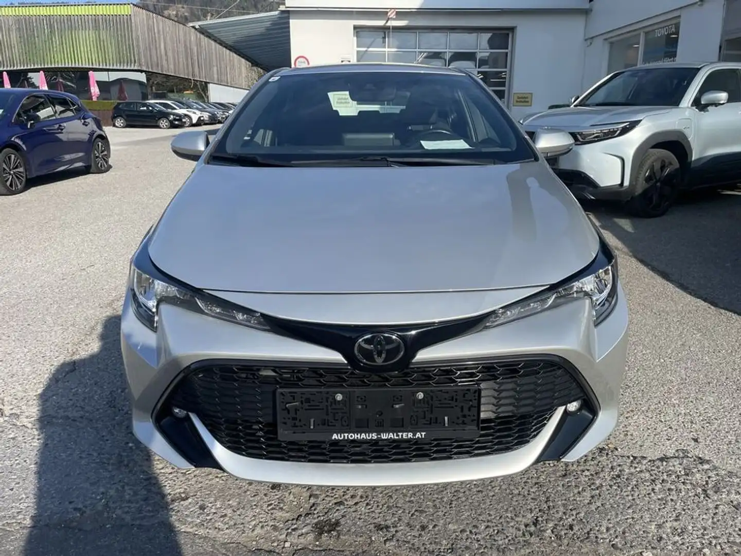 Toyota Corolla 1,2 Turbo Active Silber - 2