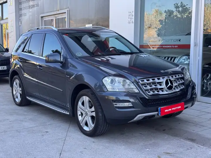 Mercedes-Benz 2011, foto 29