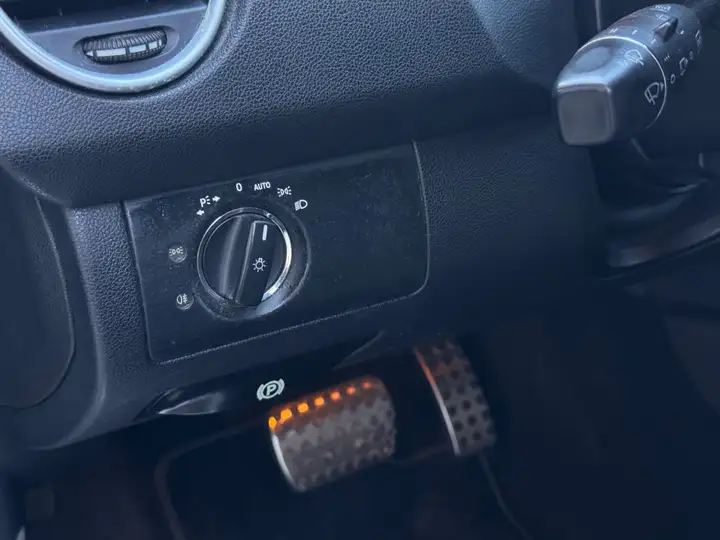 Mercedes-Benz 2011, foto 21