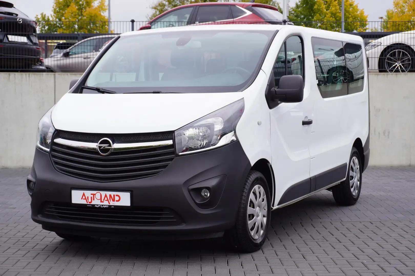 Opel Vivaro B Kombi 1.6 CDTI Sitzheizung PDC 8-Sitzer Weiß - 2