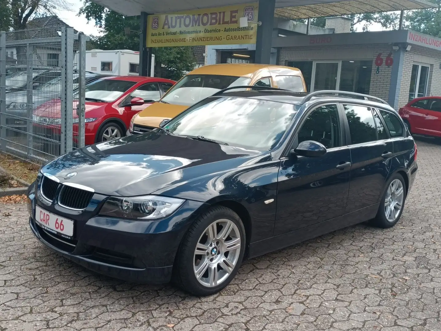 BMW 320 Touring 320i Blau - 1