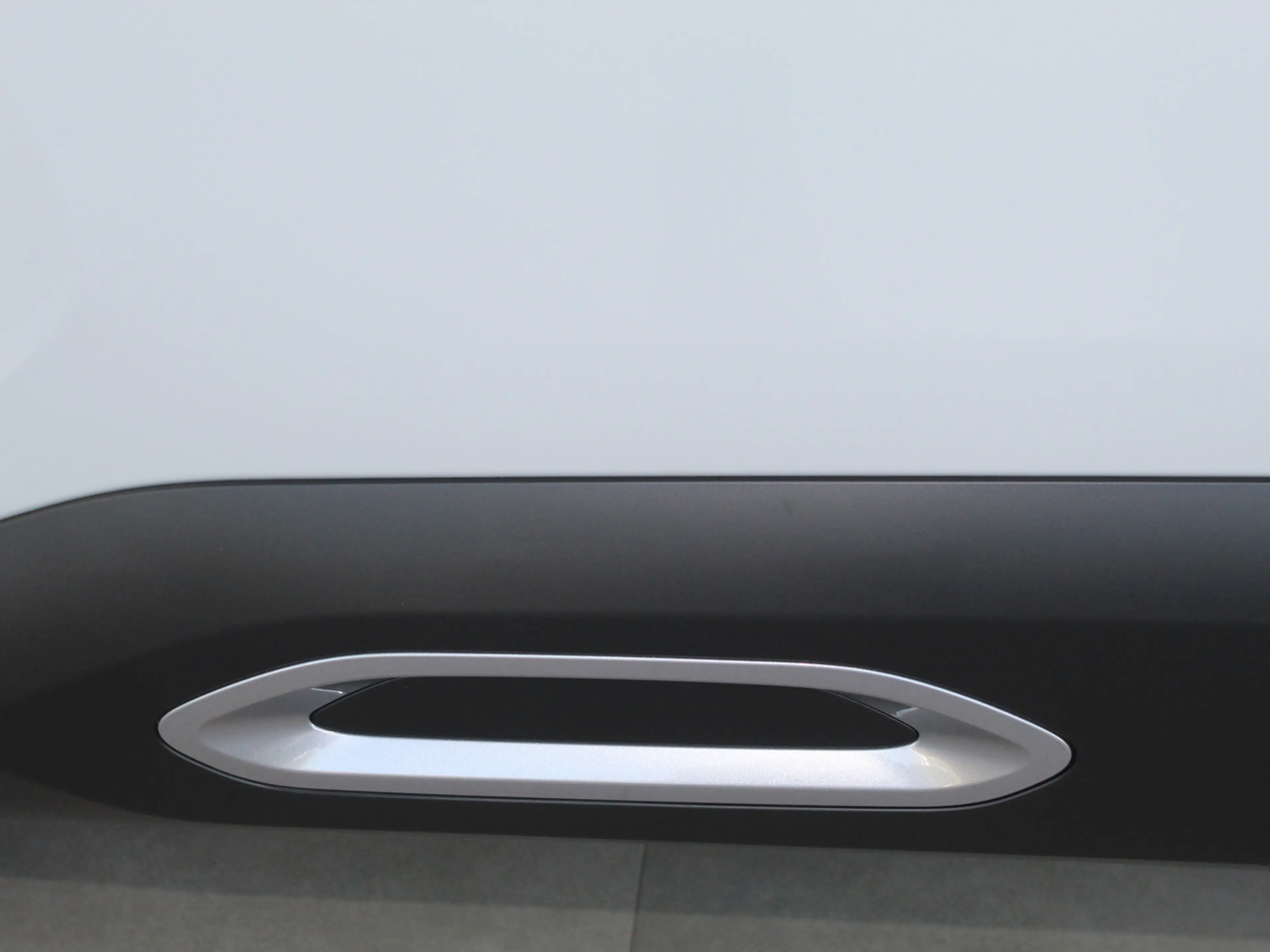 Citroen C4 MAX PT130 EAT LED Navi 360 Grad Kamera Head Up Alc — photo 9