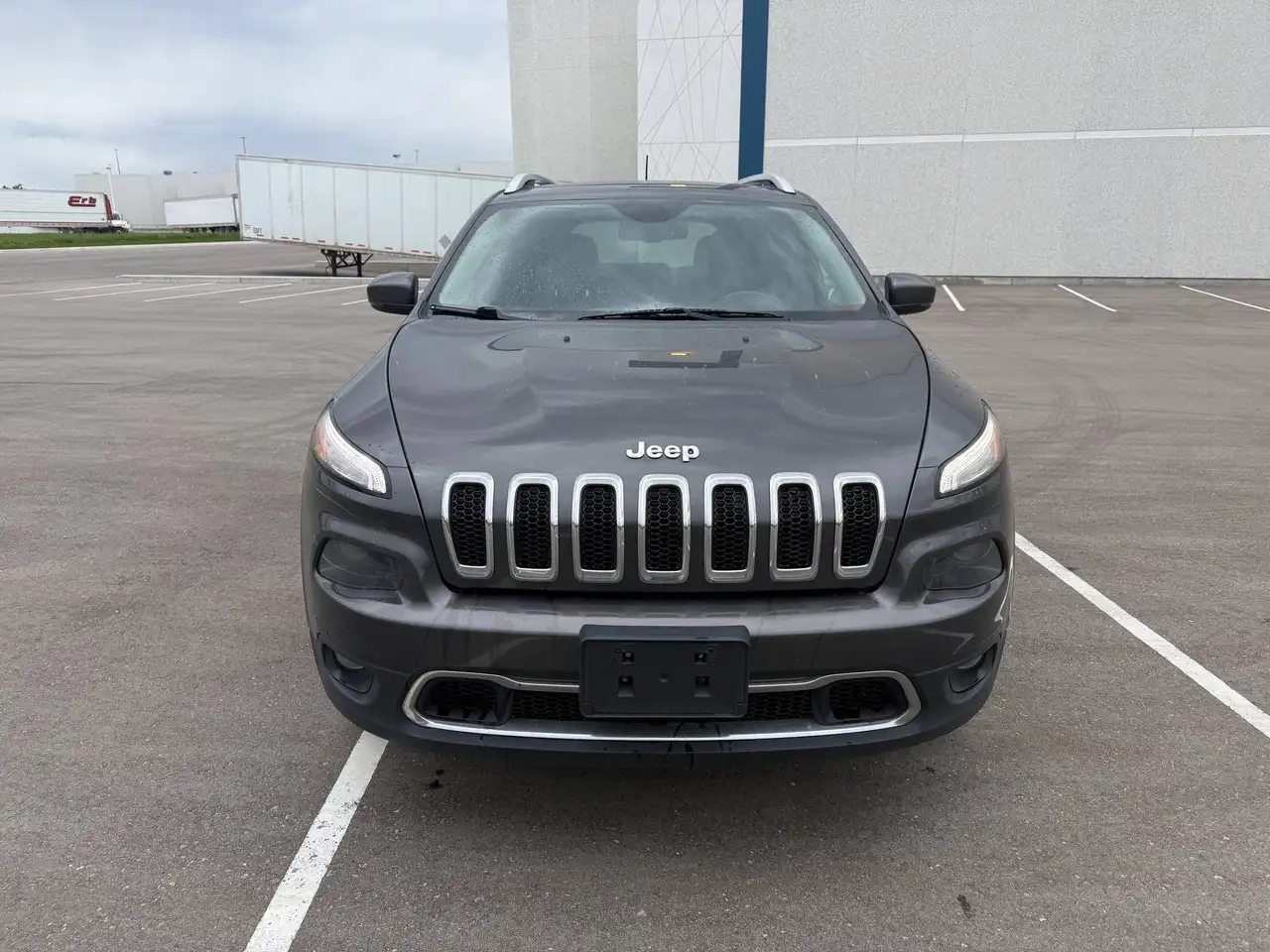 Jeep Cherokee снимка Jeep Cherokee