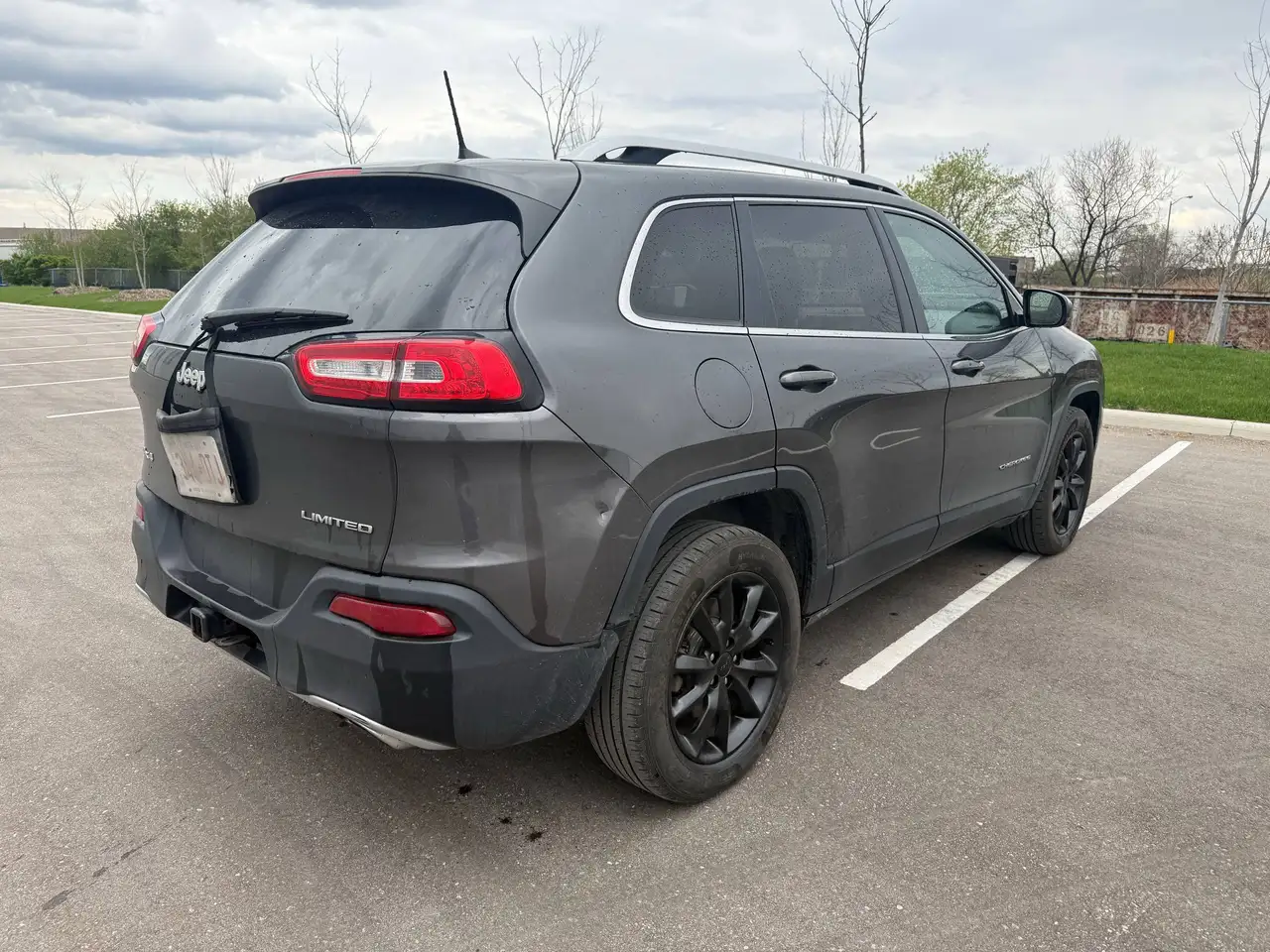 Jeep Cherokee снимка Jeep Cherokee