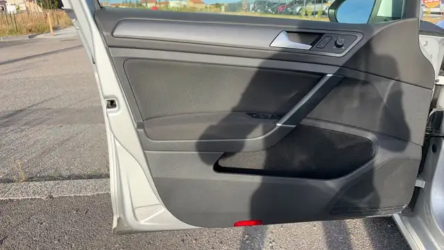 Volkswagen Golf view 7