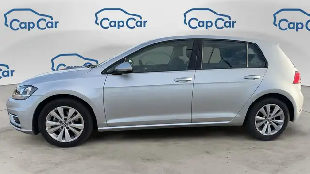 Volkswagen Golf view 2