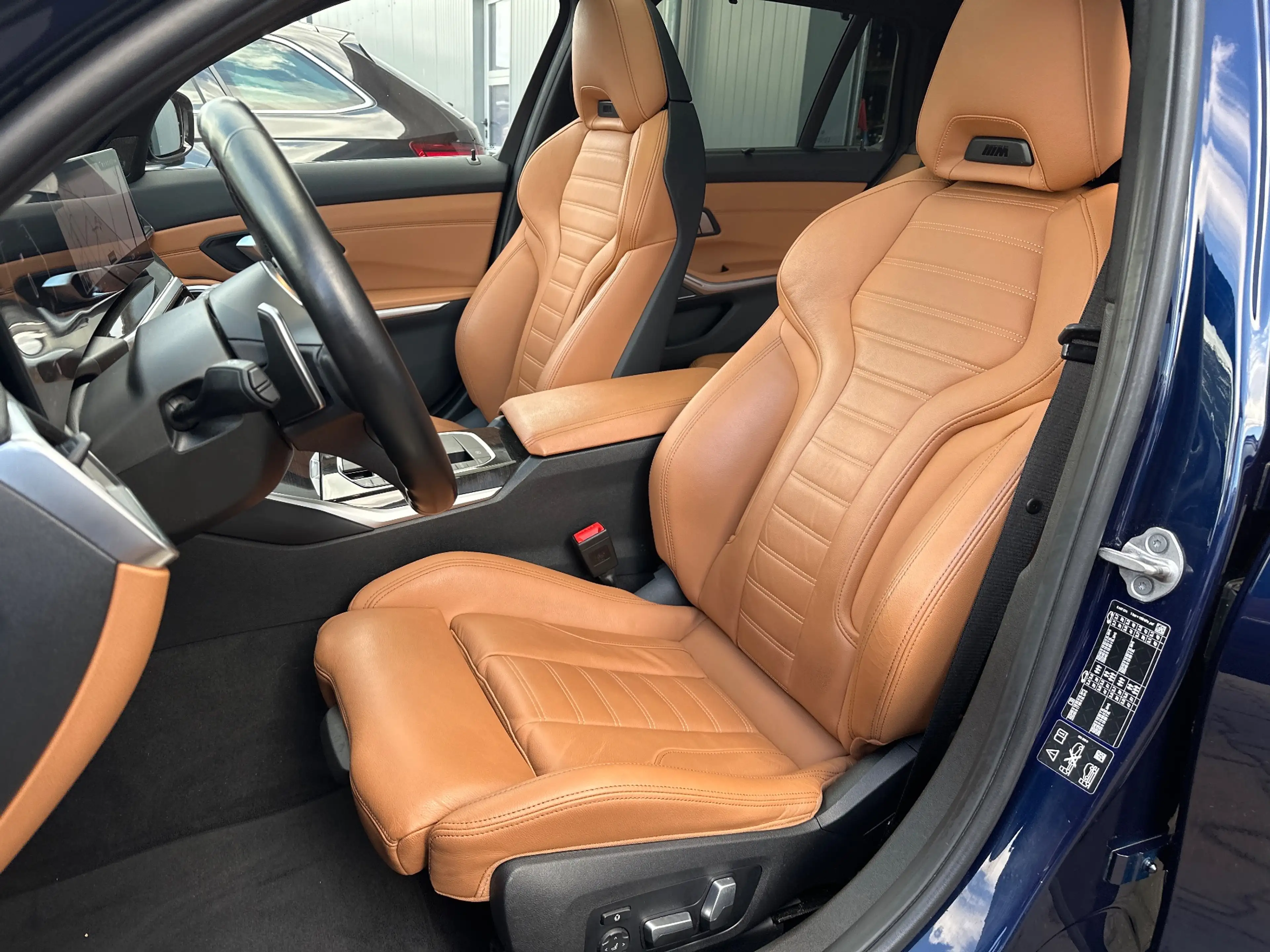 BMW 340 Touring xDrive NAV+LED+PANO+AHK+HEAD-UP+19ZO+VC — photo 11