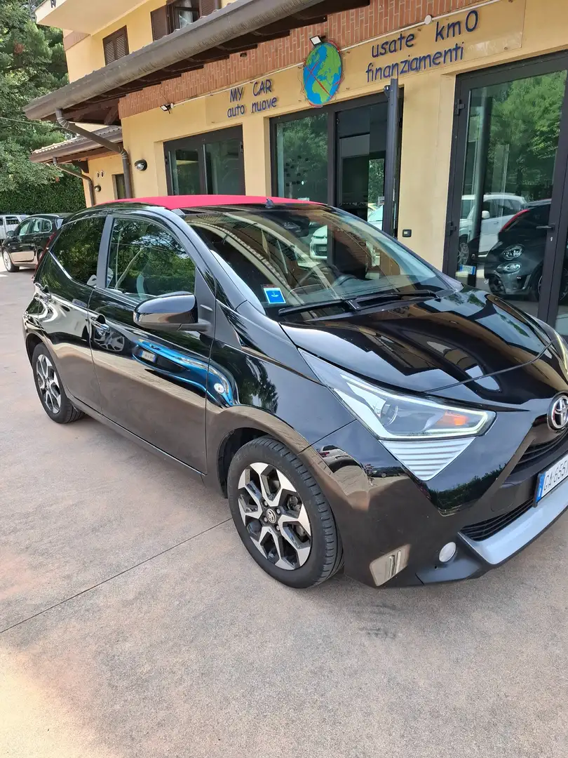 Toyota Aygo Aygo 5p 1.0 x-play 72cv Nero - 1