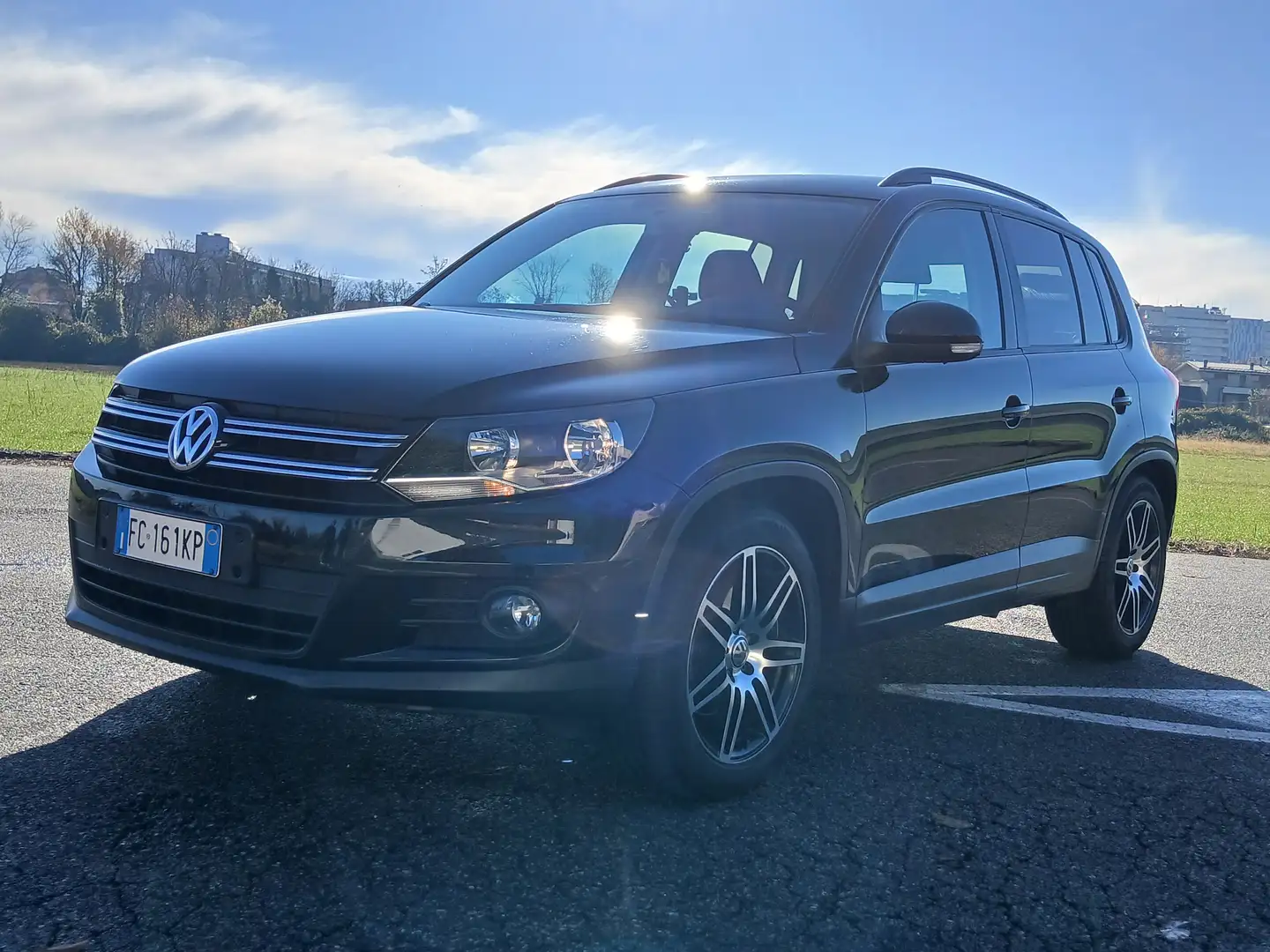 Volkswagen Tiguan Tiguan 1.4 tsi bm Cross 125cv Noir - 1