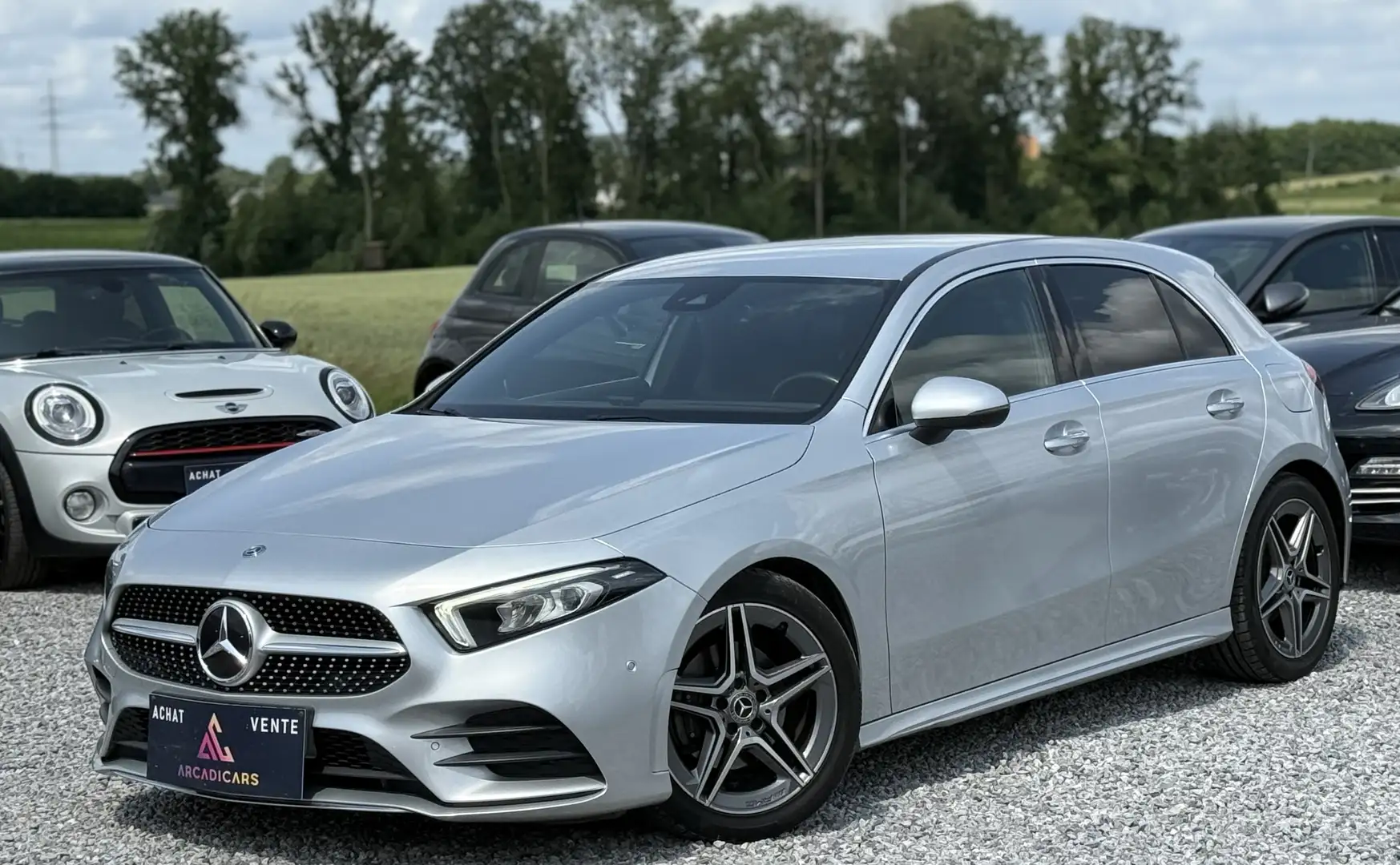Mercedes-Benz A 180 d PACK AMG - LED D’AMBIANCE - GPS MBUX Gris - 1