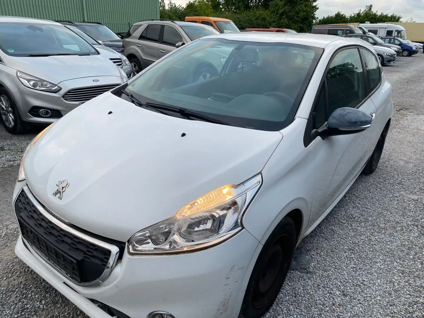 Peugeot 208 Active Blanc - 2