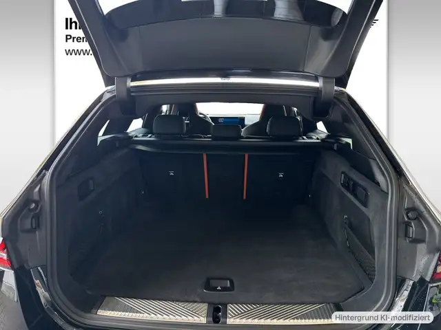 BMW M5 view 10
