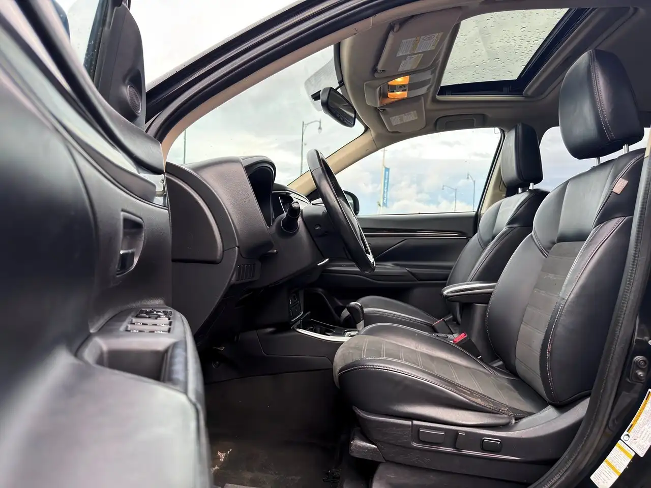 Mitsubishi Outlander снимка Mitsubishi Outlander
