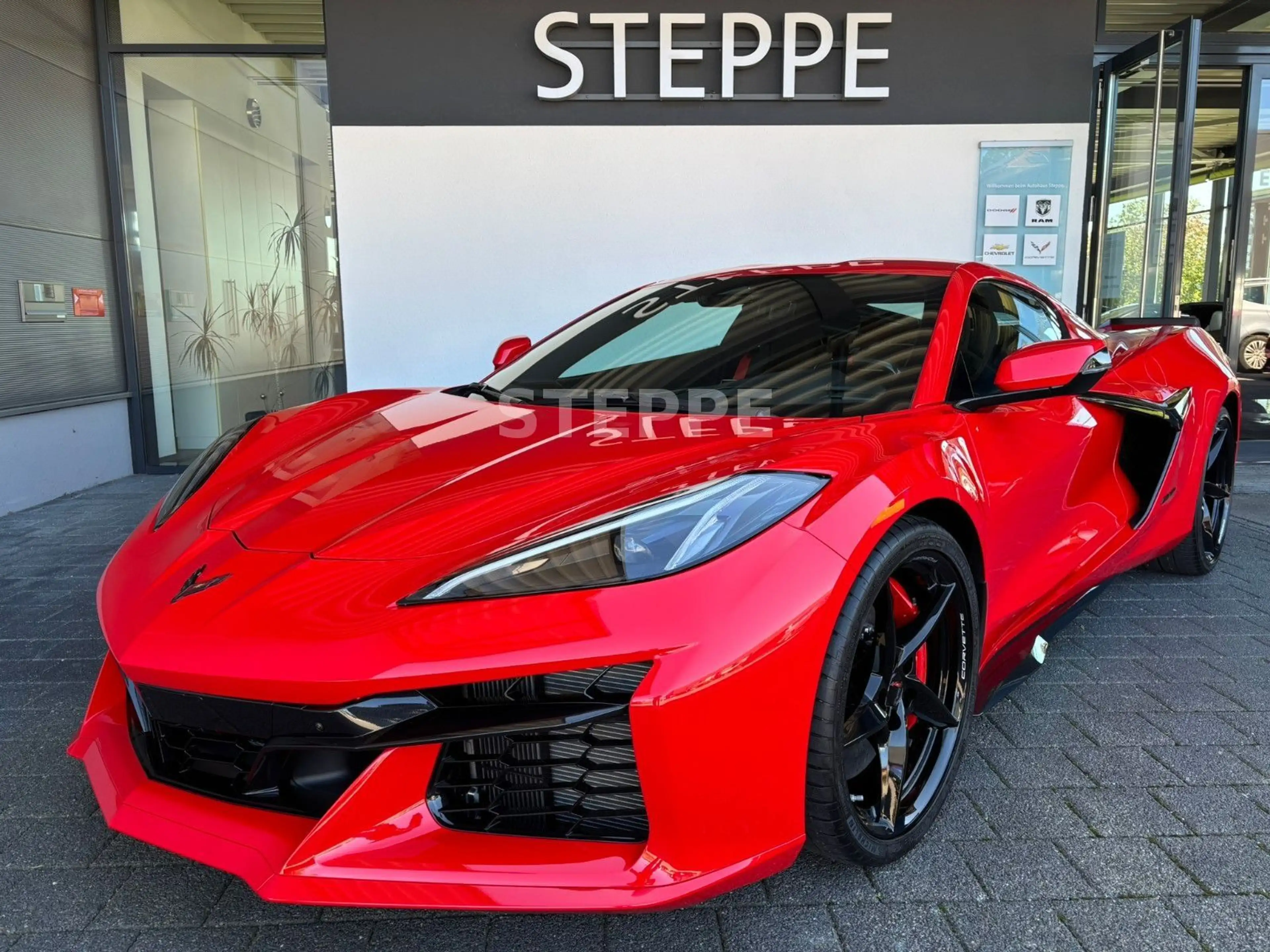 Corvette C8 E-Ray 3LZ Coupe EU-Mod Herst.Garantie