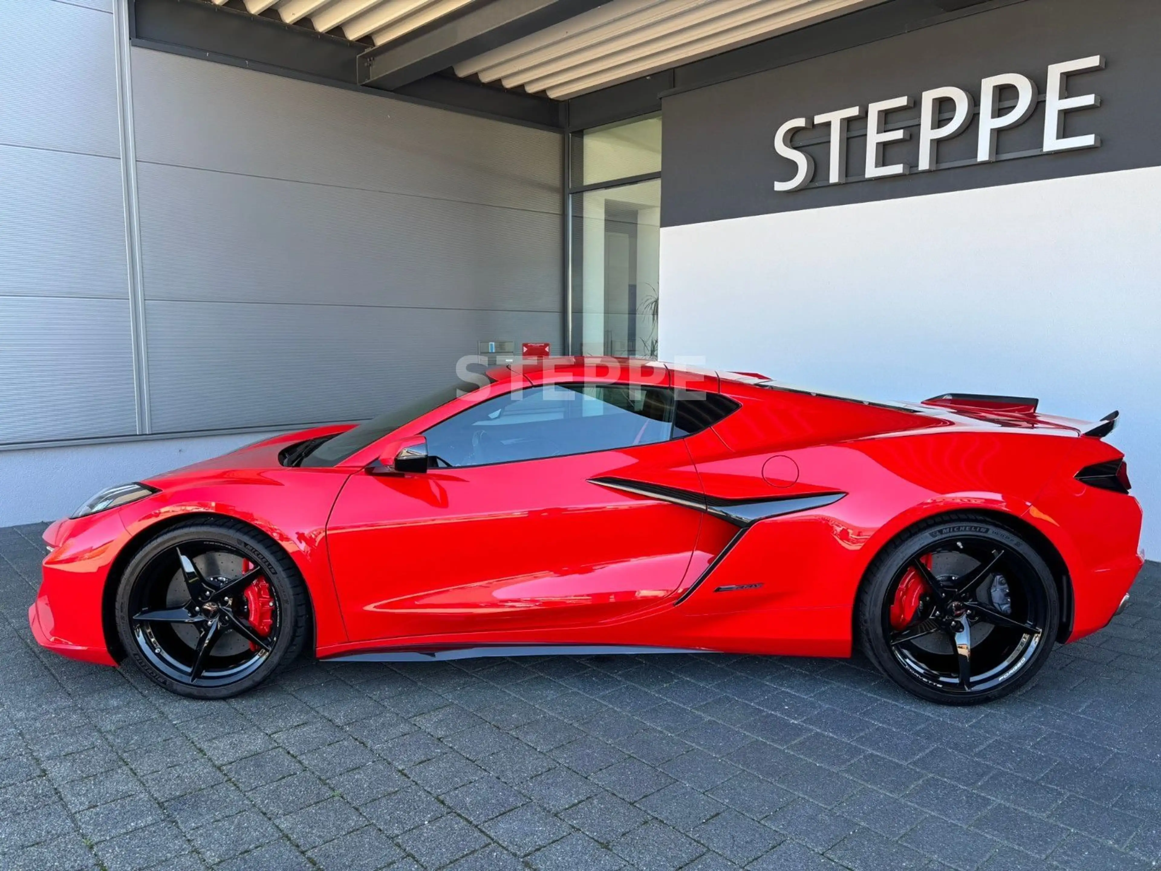 Corvette C8 E-Ray 3LZ Coupe EU-Mod Herst.Garantie — photo 3