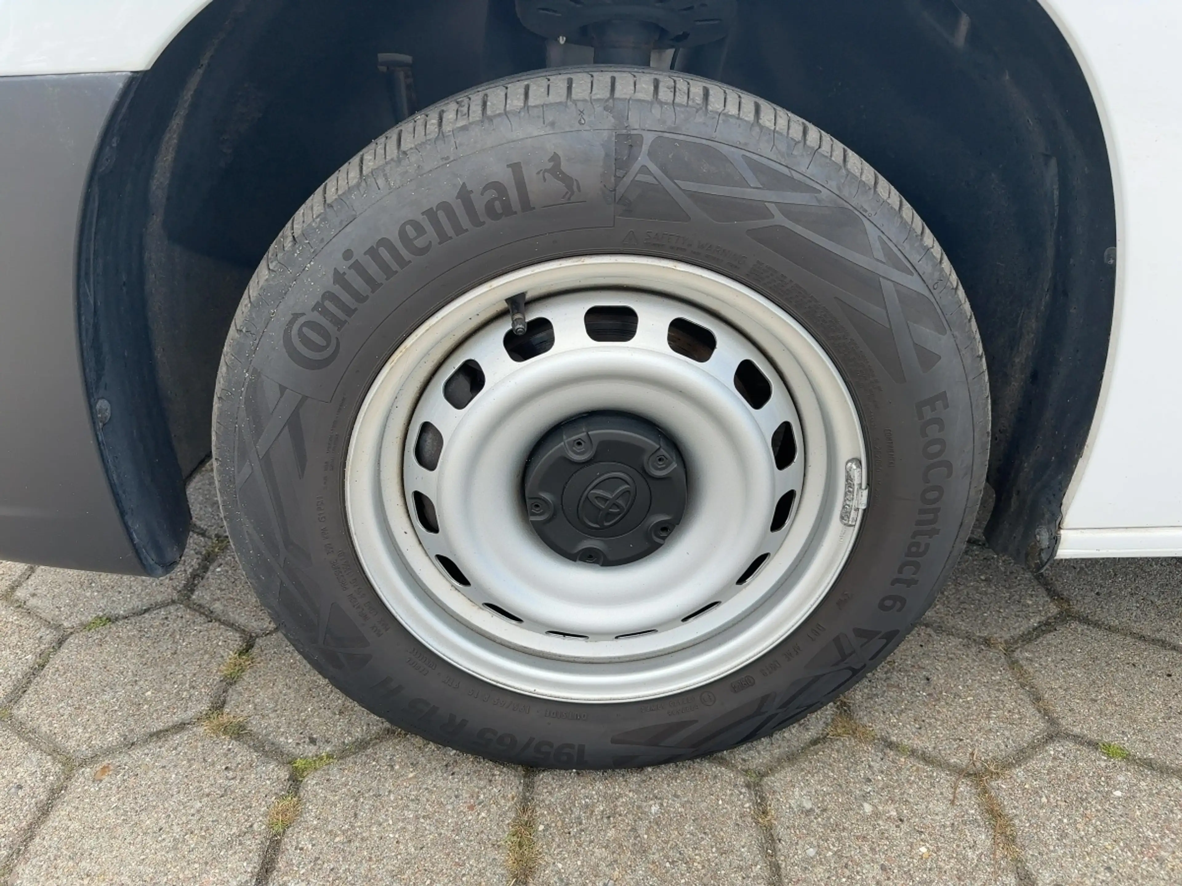 Toyota Proace City 1.5 D-4D L1 Meister S/S *NAVI*KLIMA*TEMPOMAT* — photo 7