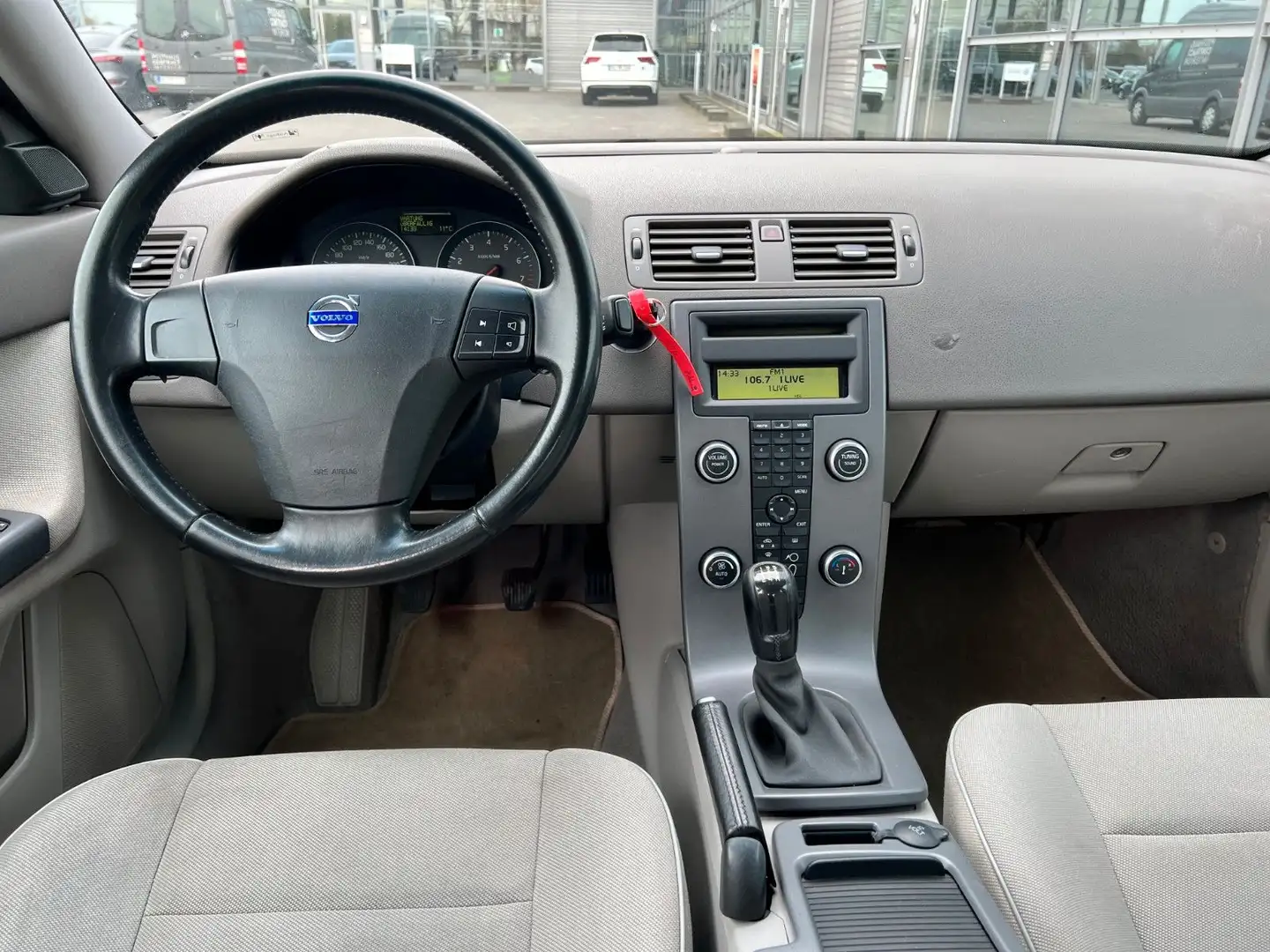 Volvo S40 Lim. 1.6 Kinetic Klima Schwarz - 2