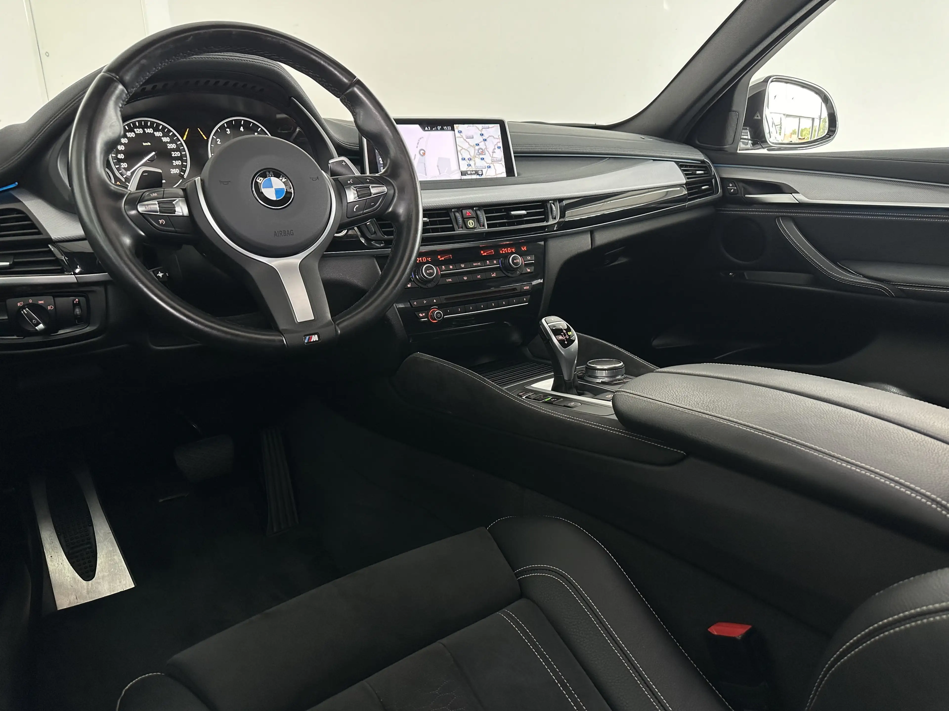 BMW X6 XDRIVE 35 i M *HUD *S.DACH *ACC *RKAMERA *TOT — photo 11