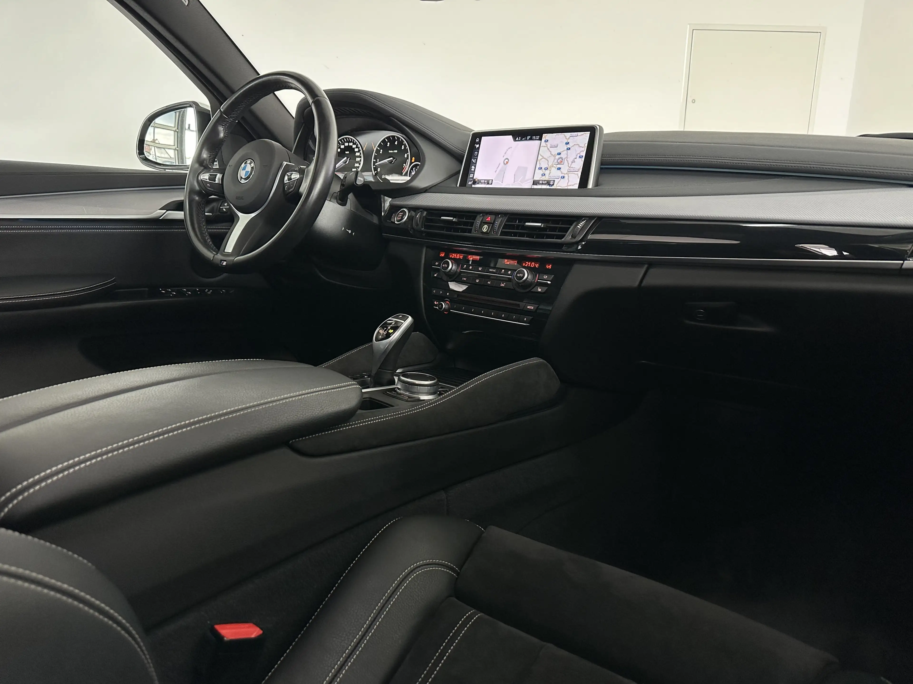 BMW X6 XDRIVE 35 i M *HUD *S.DACH *ACC *RKAMERA *TOT — photo 9