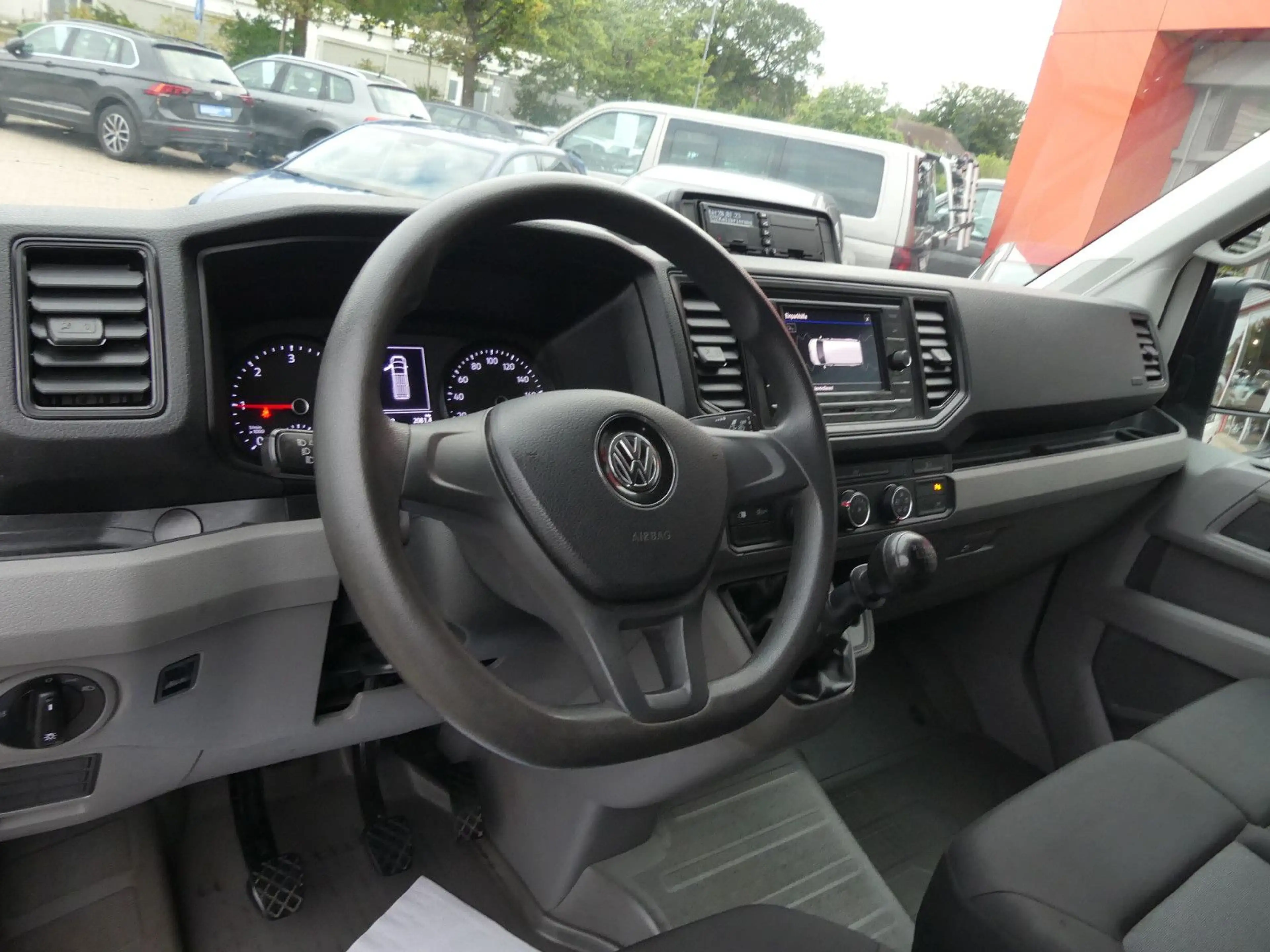 Volkswagen Crafter 35 mittellang Hochdach FWD Cam*Klima — photo 11