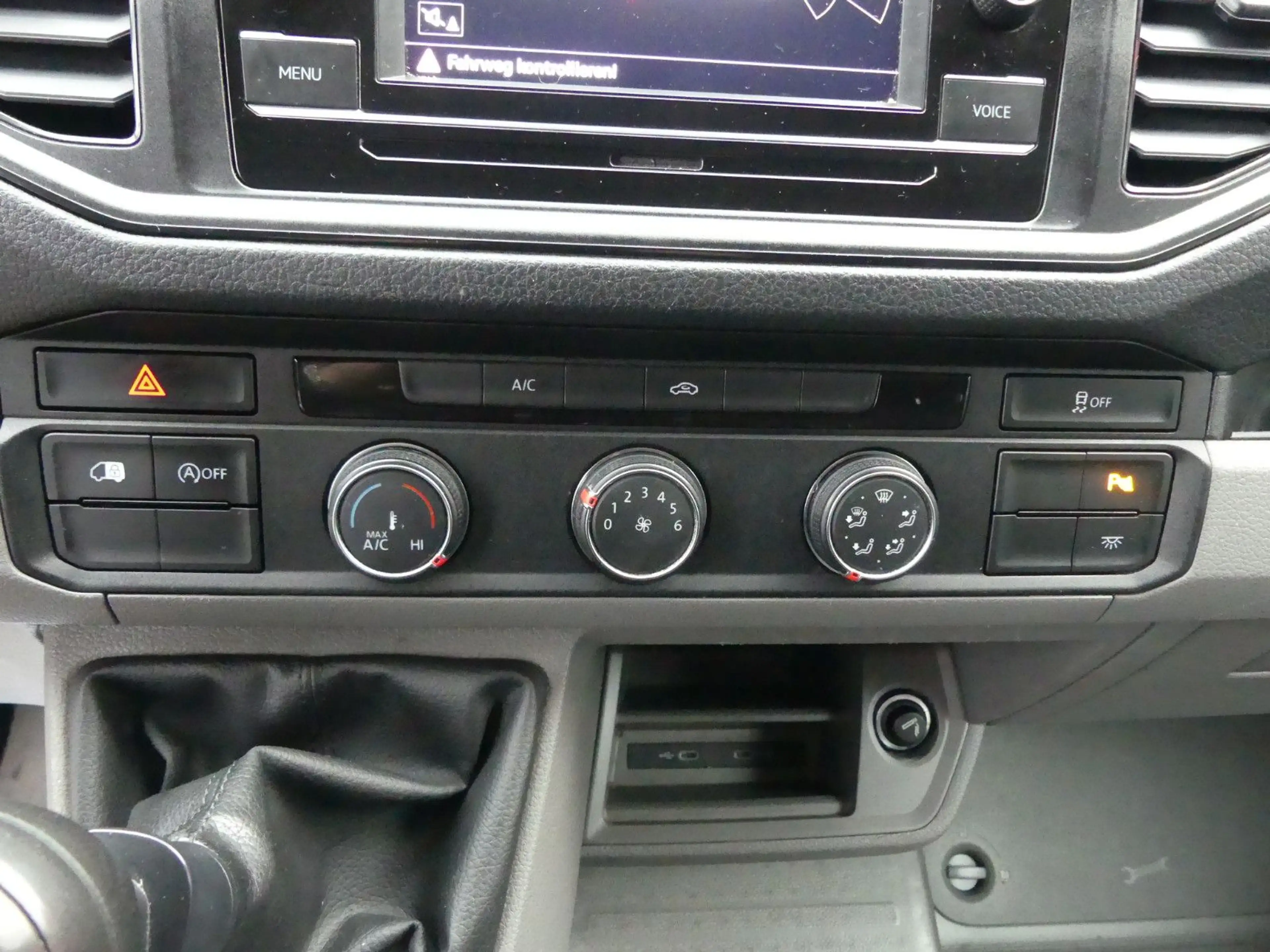 Volkswagen Crafter 35 mittellang Hochdach FWD Cam*Klima — photo 18