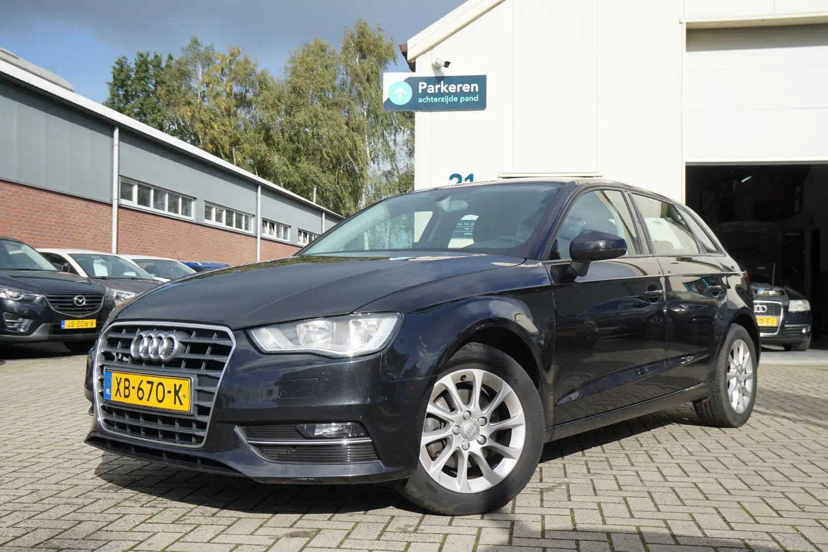 Audi A3 Sportback 1.6 TDI Ambition Pro Line plus | Navigat Noir - 2