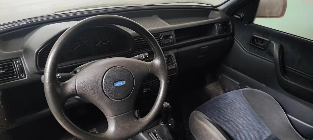 Ford Fiesta 3p 1.8i RS 16v cat., foto 10