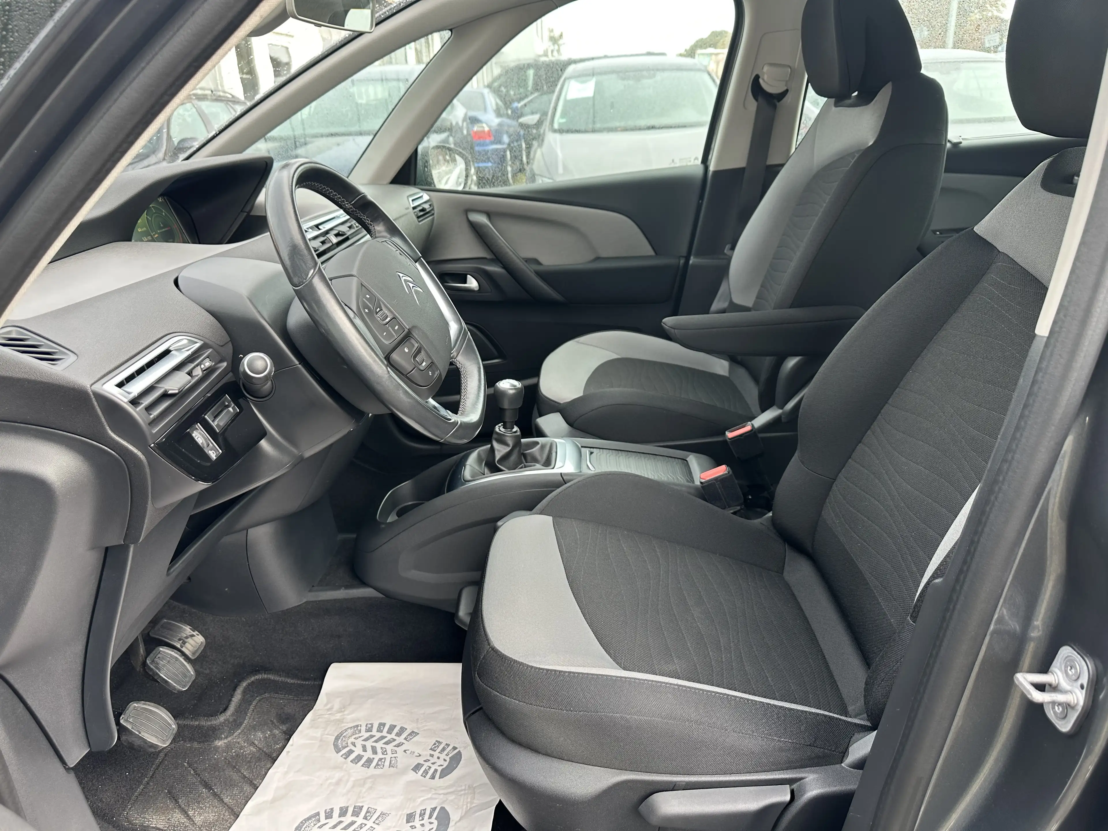 Citroen Grand C4 SpaceTourer 1.6 BlueHDI Selection*R-Kamera*PDC*NAVI*TÜV Neu — photo 8