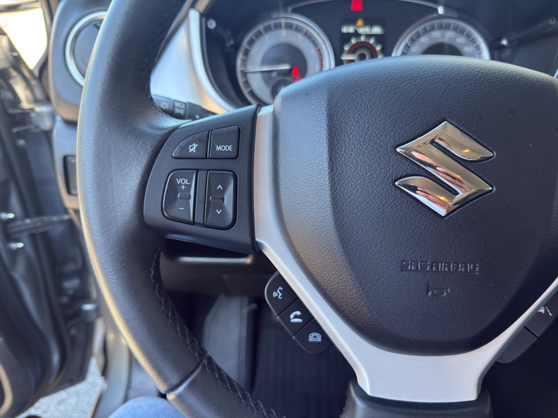 Suzuki Vitara 1.4 DITC HYBRID Shine Allgrip — photo 13