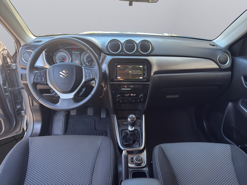 Suzuki Vitara 1.4 DITC HYBRID Shine Allgrip — photo 11