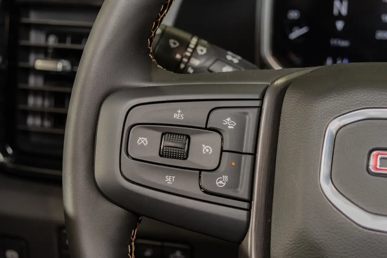 GMC Sierra 2500HD снимка GMC Sierra 2500HD