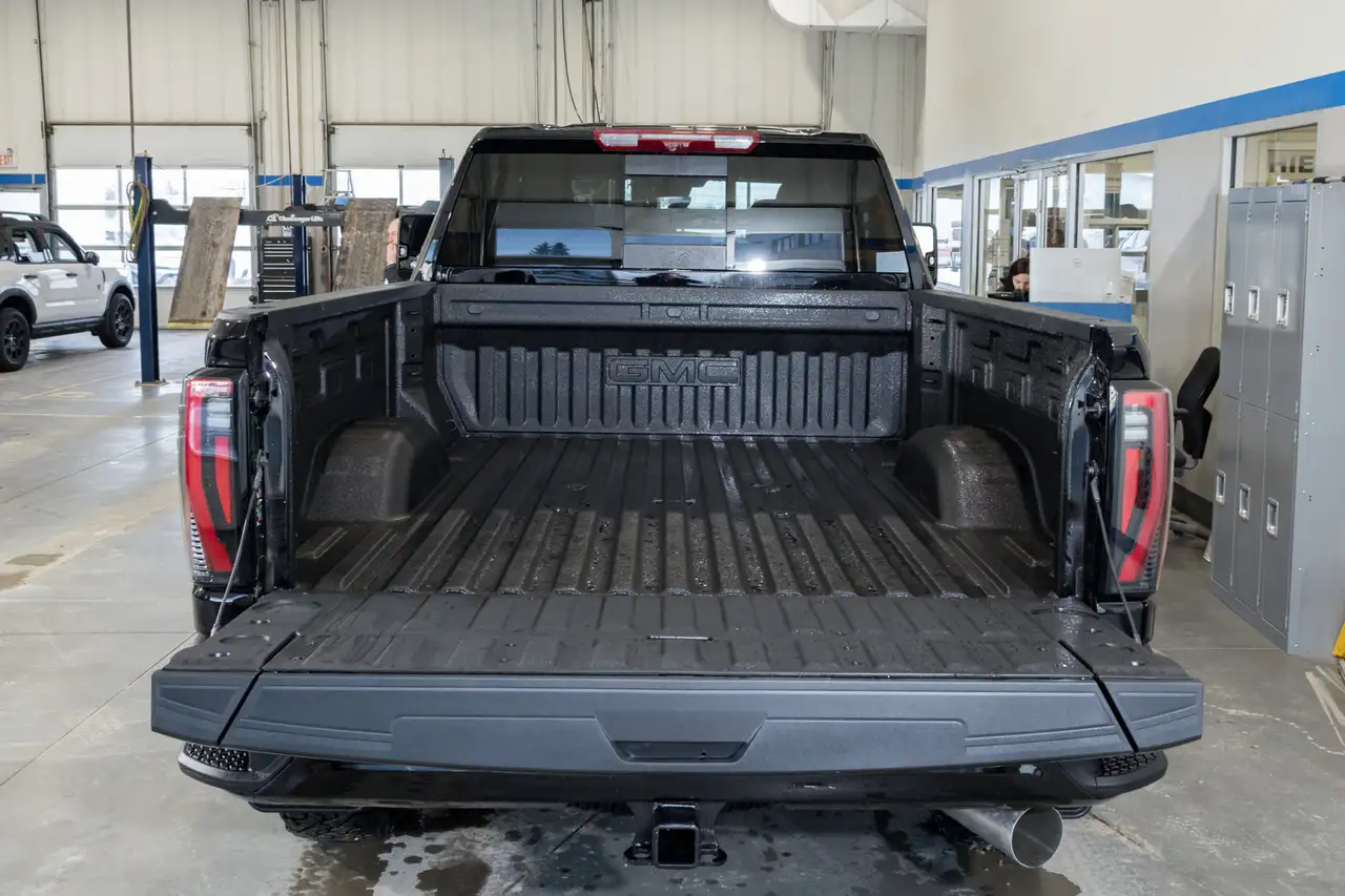 GMC Sierra 2500HD снимка GMC Sierra 2500HD