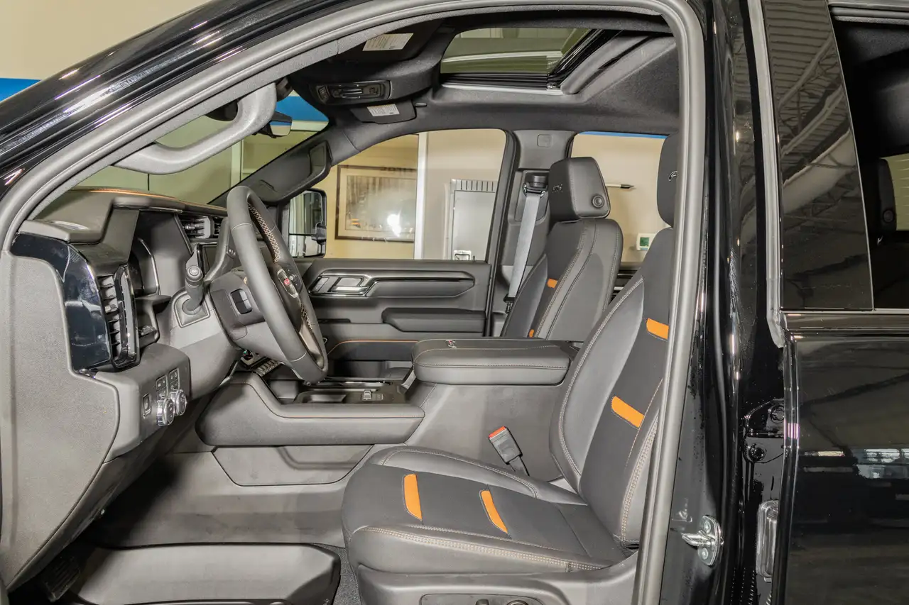 GMC Sierra 2500HD снимка GMC Sierra 2500HD