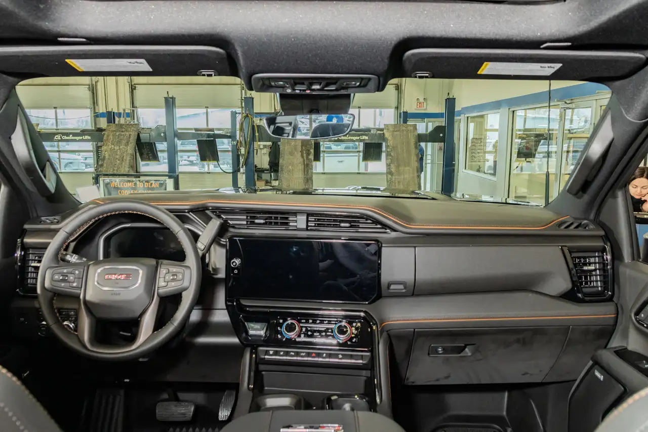 GMC Sierra 2500HD снимка GMC Sierra 2500HD