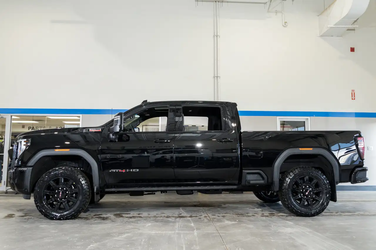 GMC Sierra 2500HD снимка GMC Sierra 2500HD