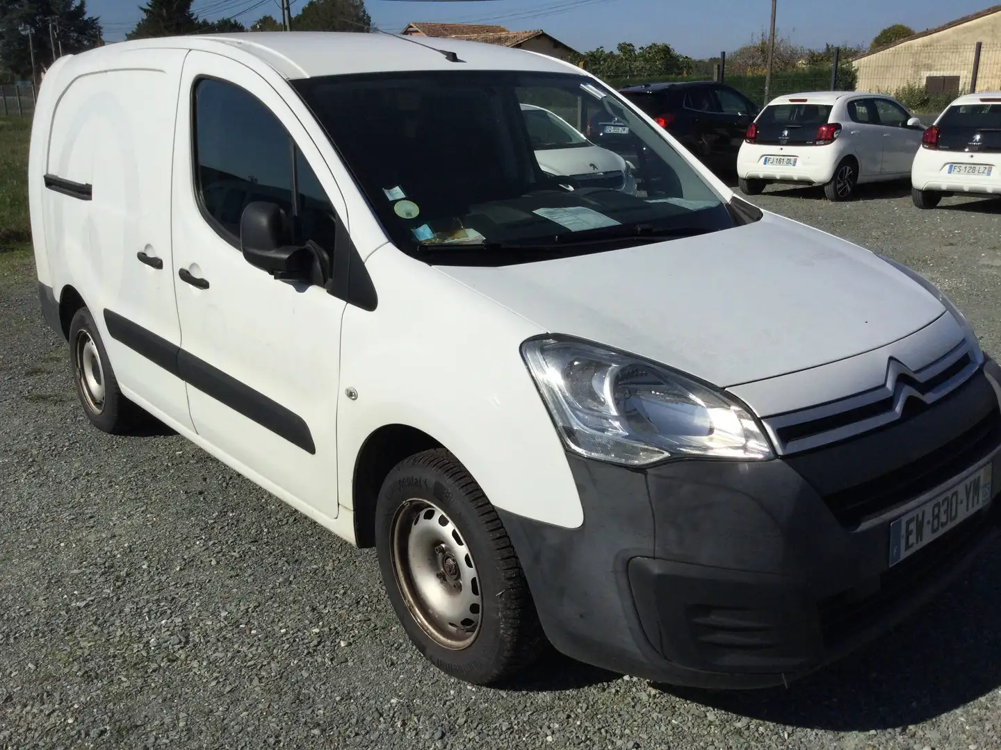 Citroen Berlingo XL 1.6 100 S\u0026amp;S Club ETG6 Bianco - 1