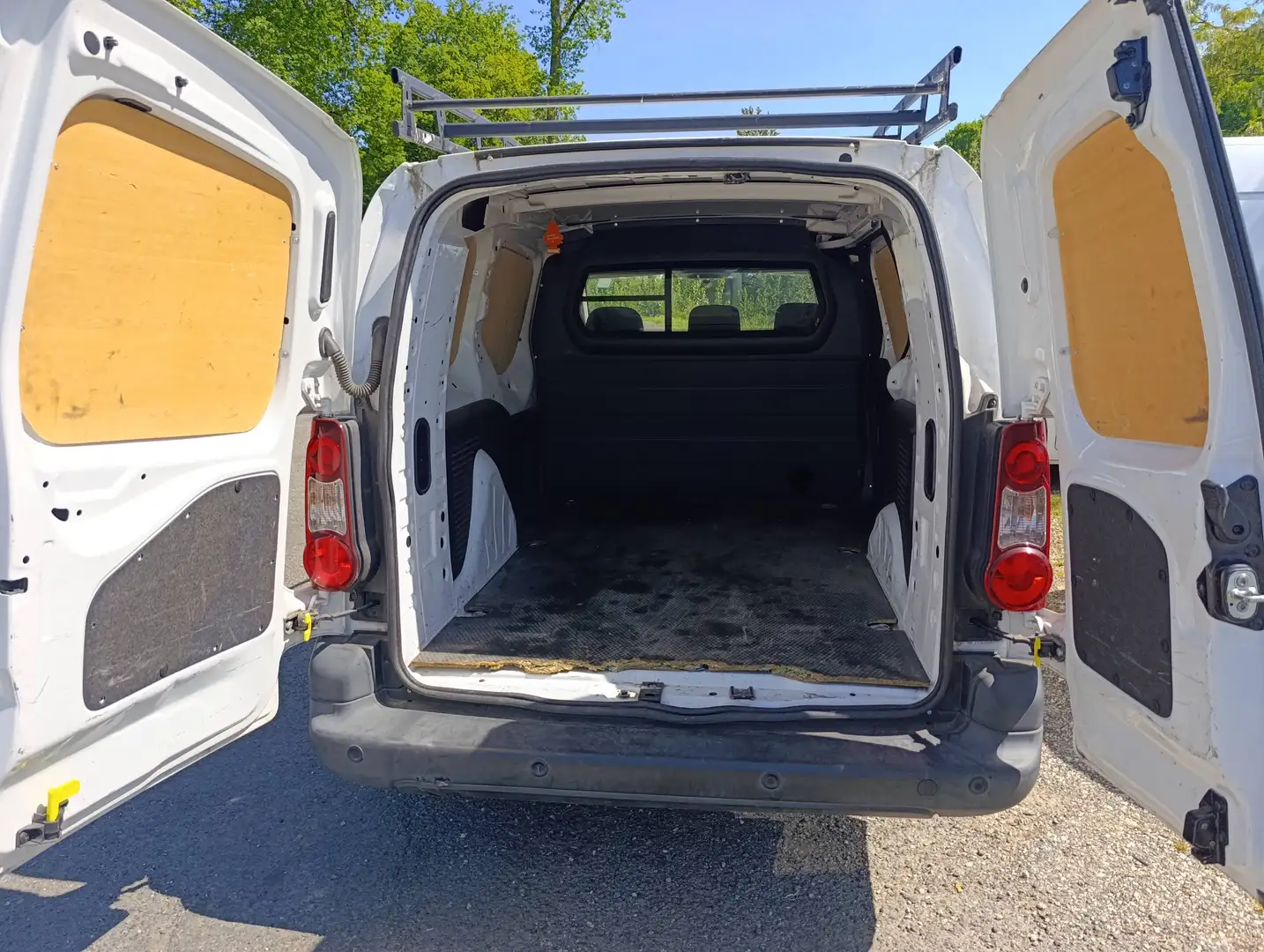 Citroen Berlingo XL 1.6 100 S\u0026amp;S Club ETG6 Bianco - 1