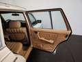 Mercedes-Benz 300 TD wagon Beige - thumbnail 40