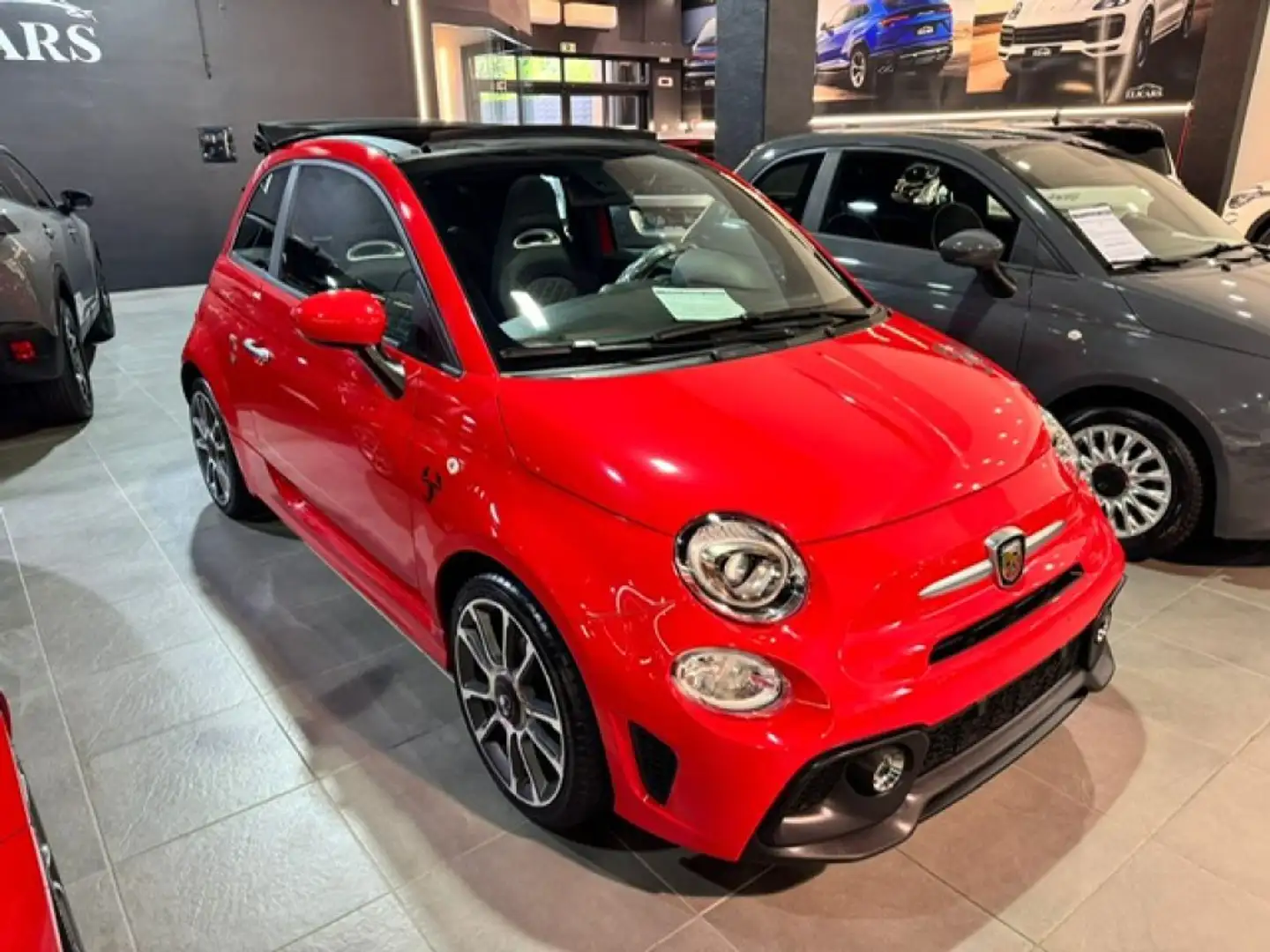 Abarth 595C 1.4 Turbo T-Jet 145 CV Rouge - 2