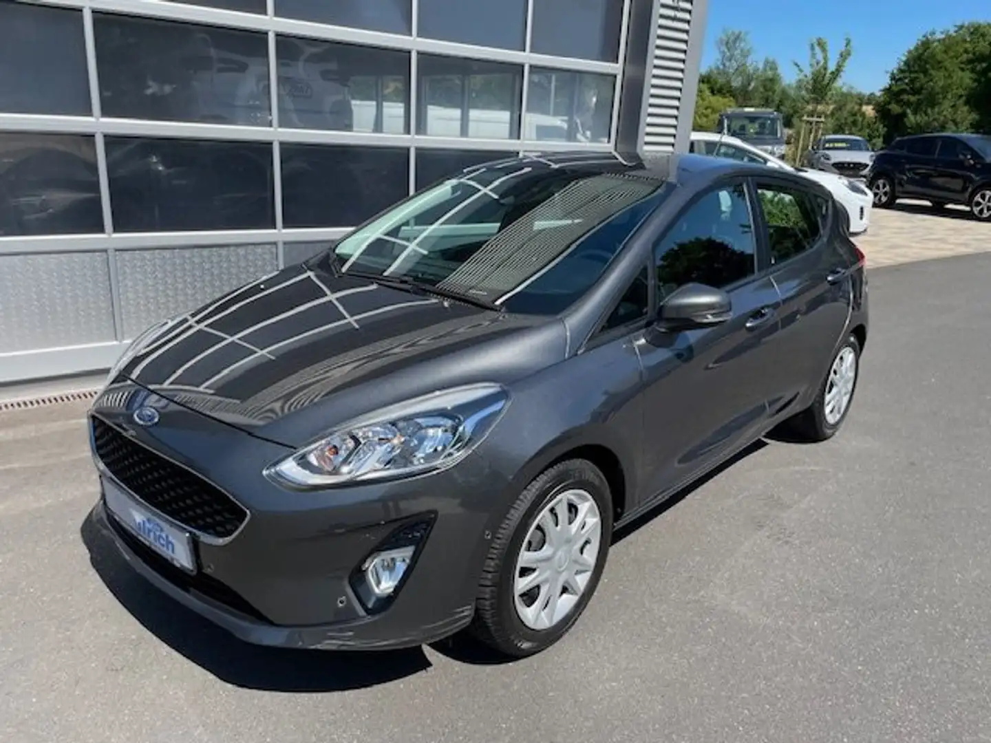Ford Fiesta Cool & Connect Grijs - 1