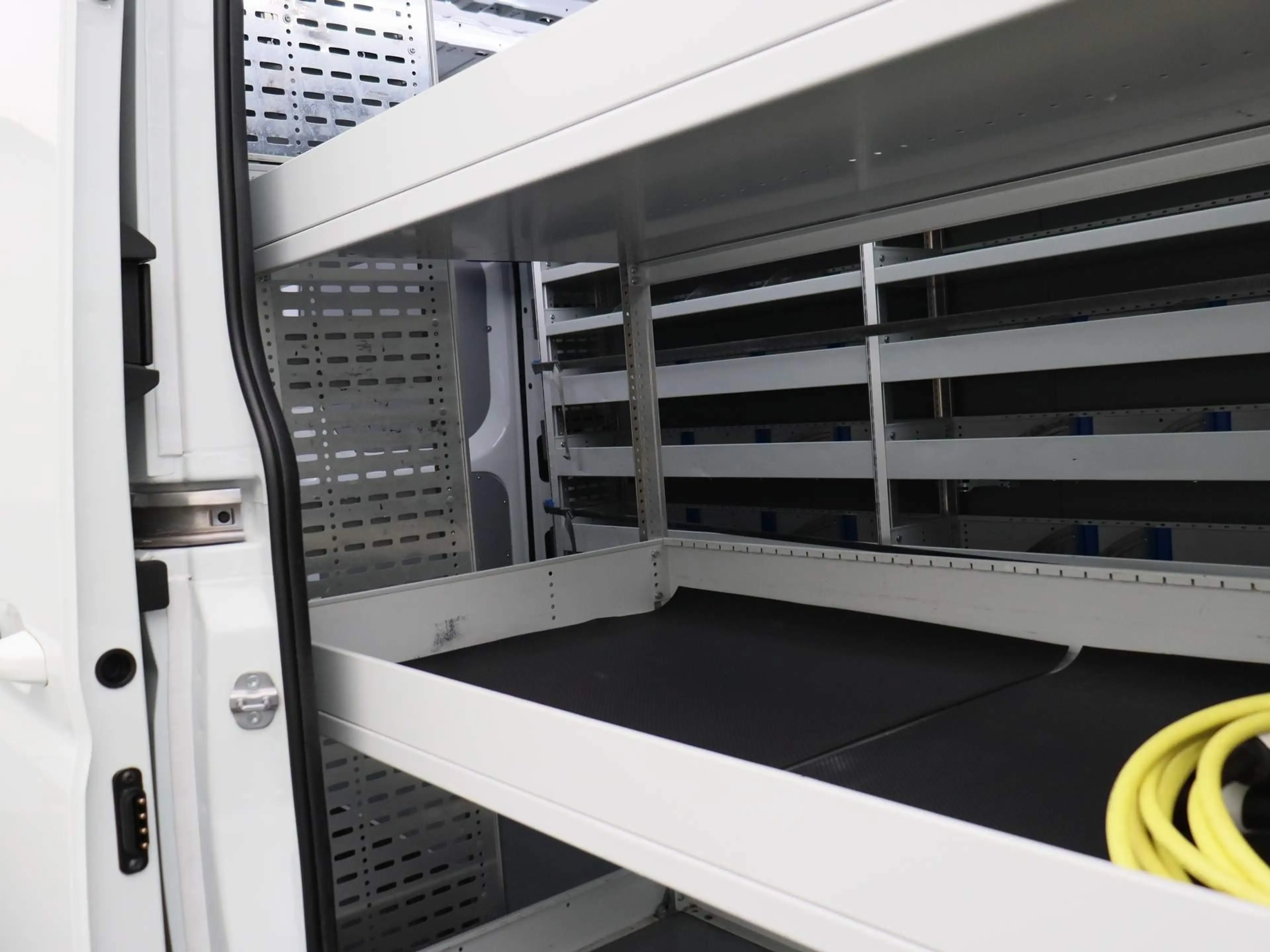 Maxus eDeliver 9 L3H2 89 kWh Incl Sortimo Inrichting! | Airco | LMV — photo 13