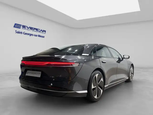 Lucid Air view 4