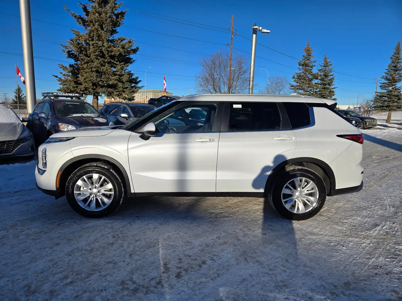 Mitsubishi Outlander снимка Mitsubishi Outlander