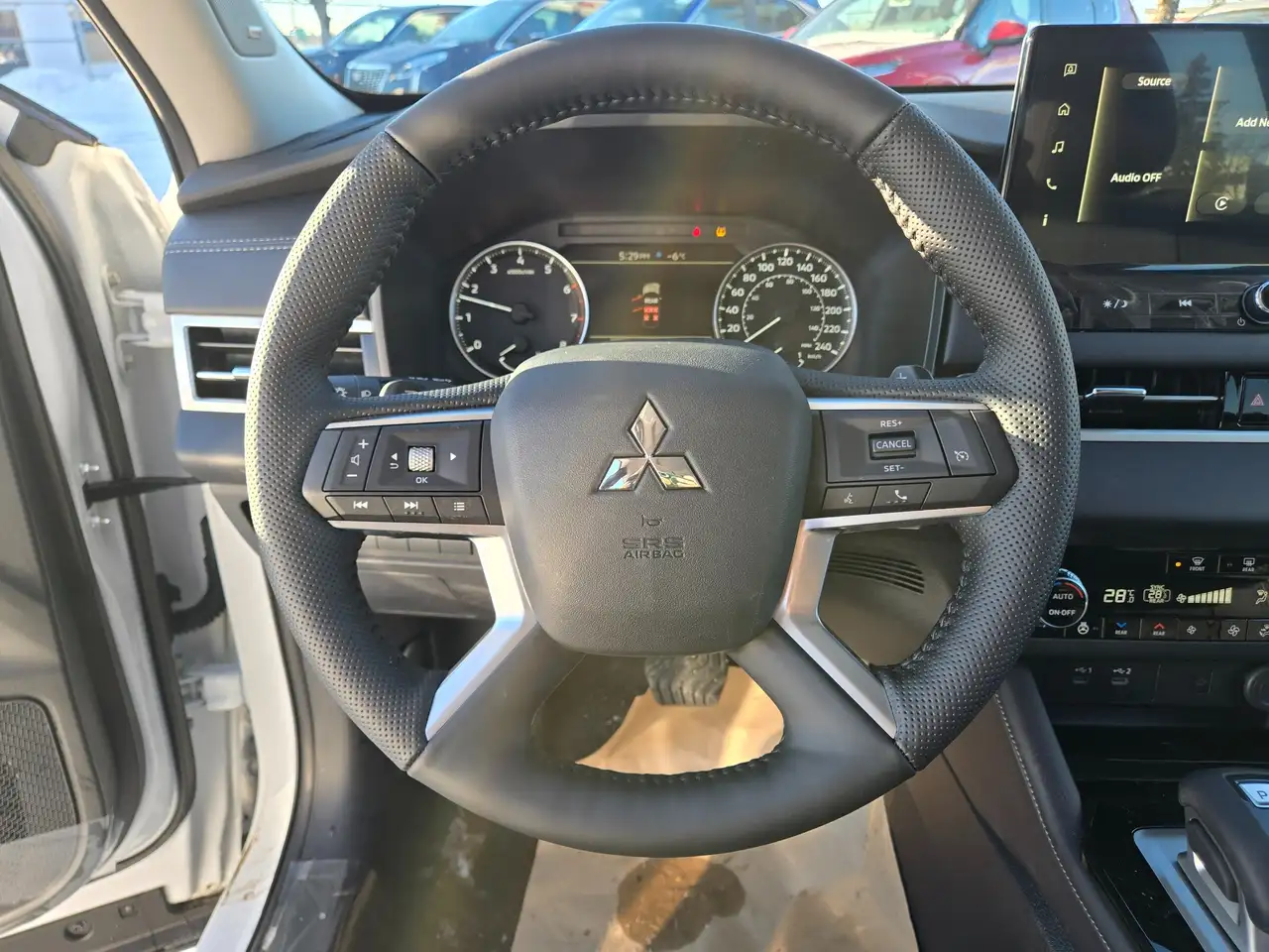 Mitsubishi Outlander снимка Mitsubishi Outlander