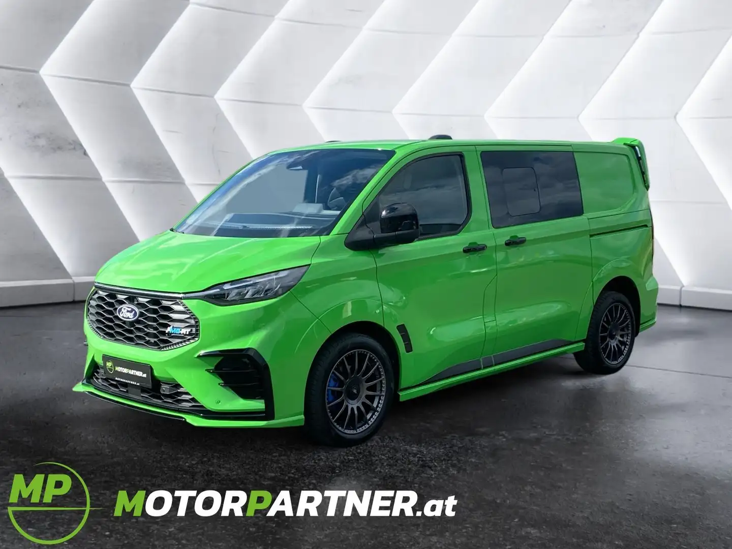 Ford Transit Custom DoKa L1 Allrad **MS-RT** Grün - 1