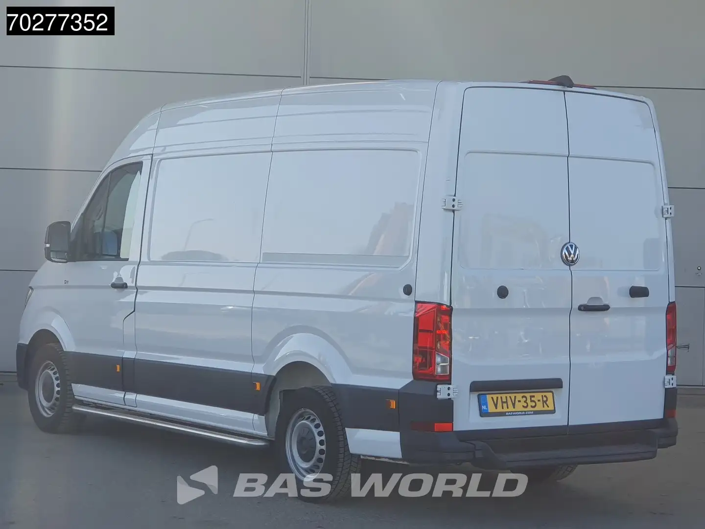 Volkswagen Crafter 136pk Elektrisch WLTP 115KM Automaat L3H3 Navi LED Wit - 2
