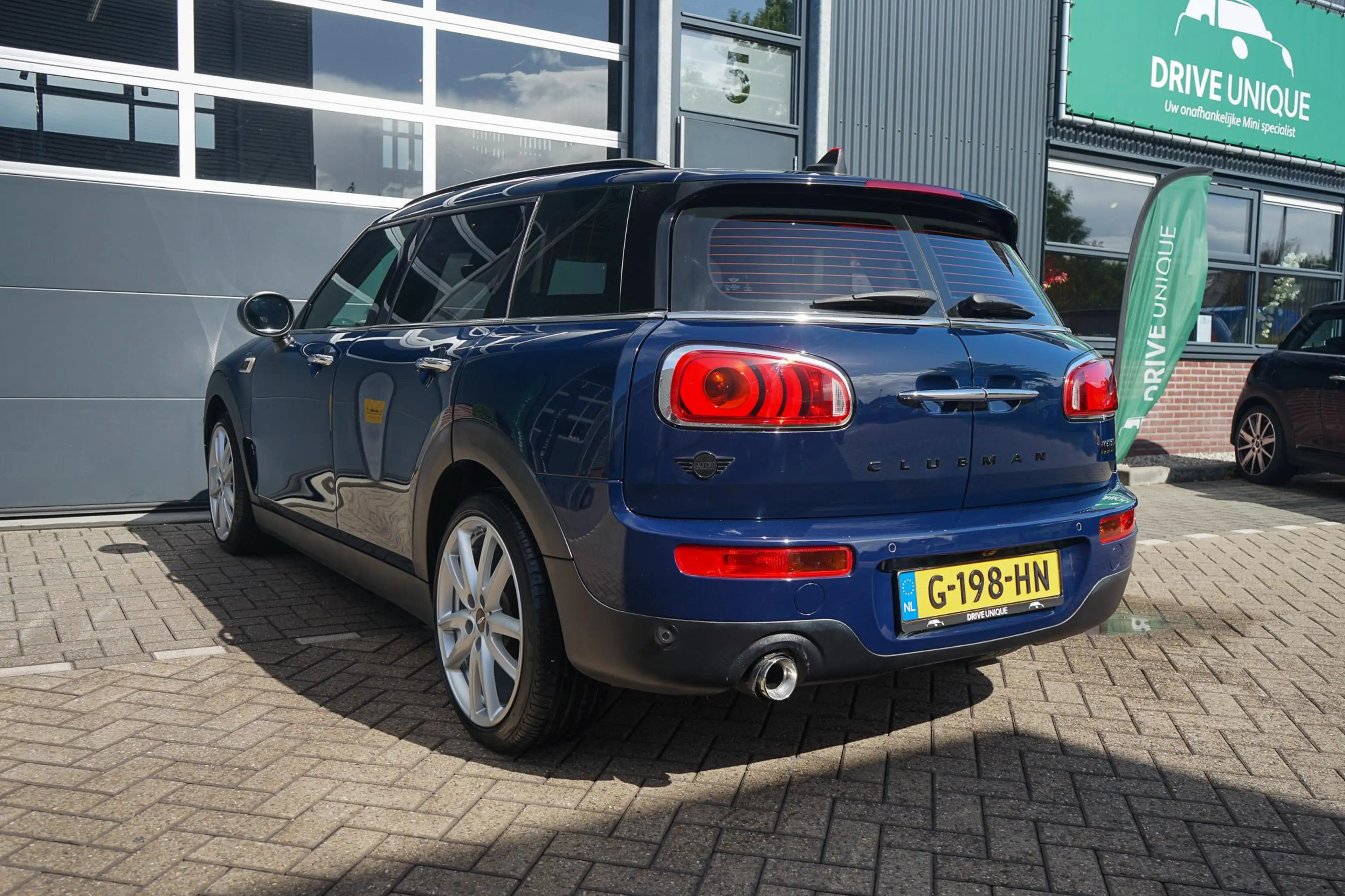 MINI Cooper Clubman 1.5 Chili Serious Business — photo 7