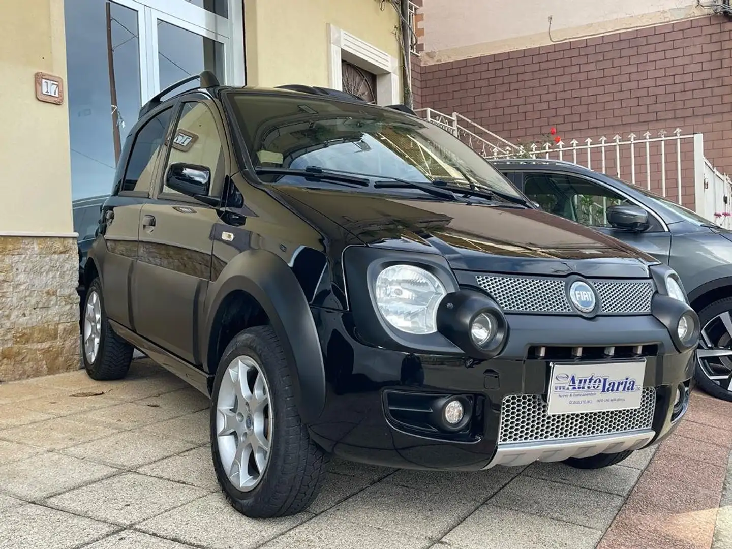 Fiat Panda 1.3 mjt 4x4 Monster Versione limitata Nero - 2