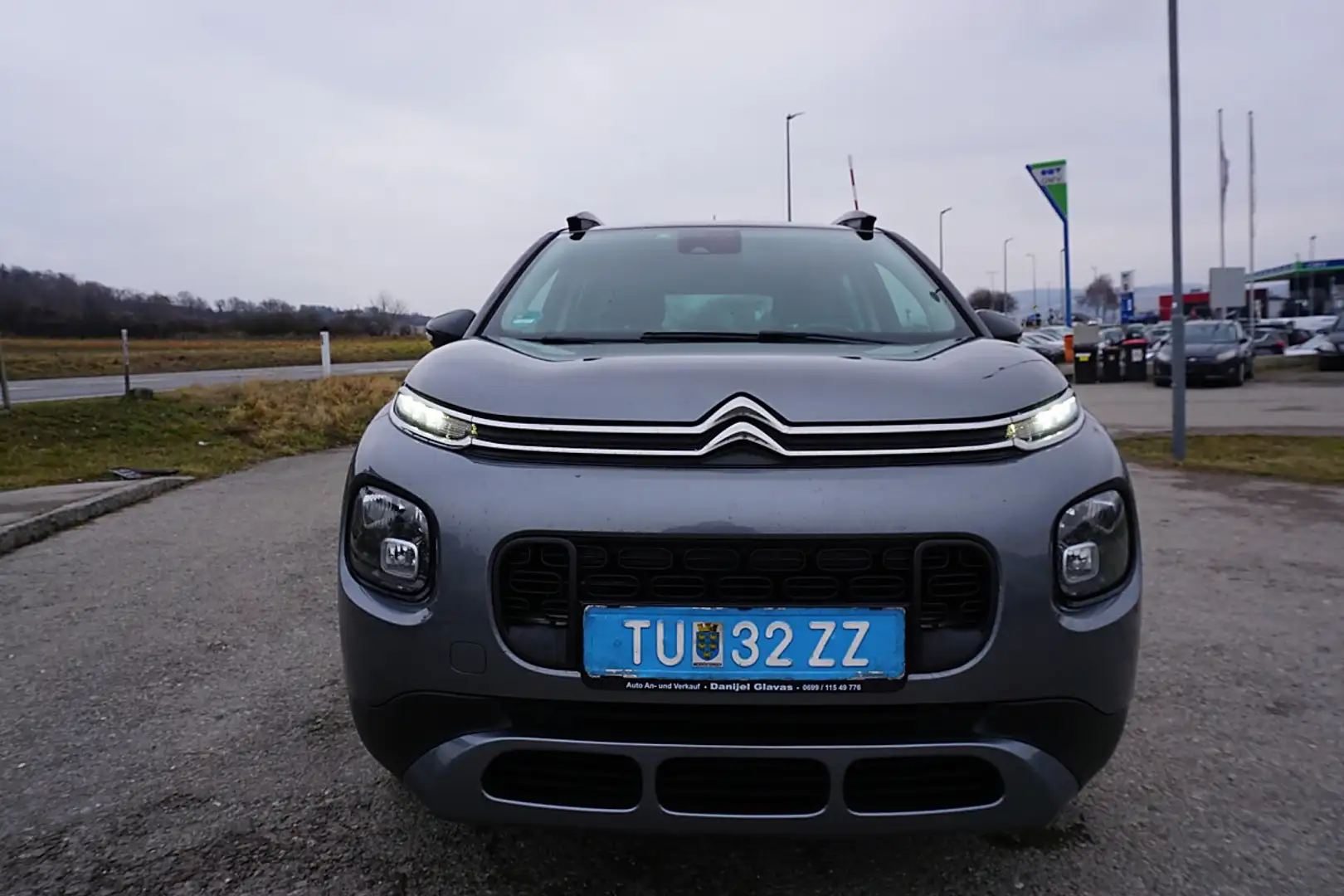 Citroen C3 Aircross PureTech 110 S&S 5-Gang-Manuell Shine Grau - 1